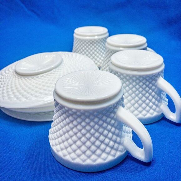 VTG Westmorland English Hobnail Milk Glass Cup & Saucer -Service for 4 - Picture 1 of 10